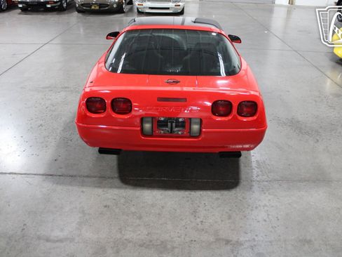 Used 1994 Chevrolet Corvette Coupe image 16