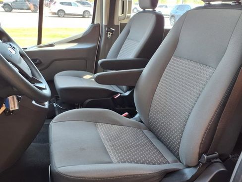 Certified 2023 Ford Transit 350 XLT RWD image 3