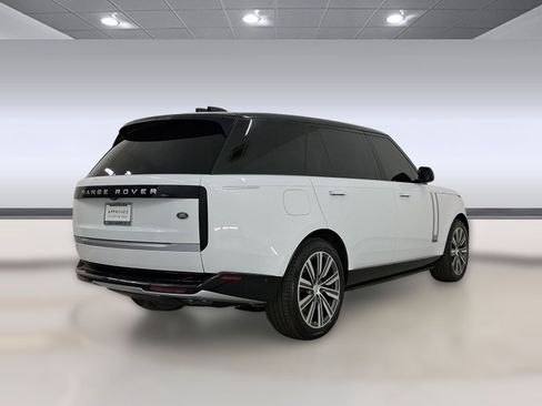 Certified 2023 Land Rover Range Rover Long Wheelbase Autobiography image 9