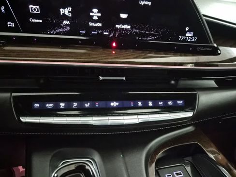 Used 2021 Cadillac Escalade Sport Platinum w/ Heavy-Duty Trailer Package image 34