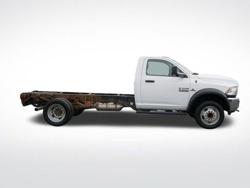 Used 2018 RAM 5500 Tradesman w/ Power & Remote Entry Group image 9