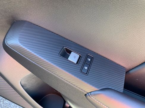 New 2025 Mitsubishi Outlander SE image 22