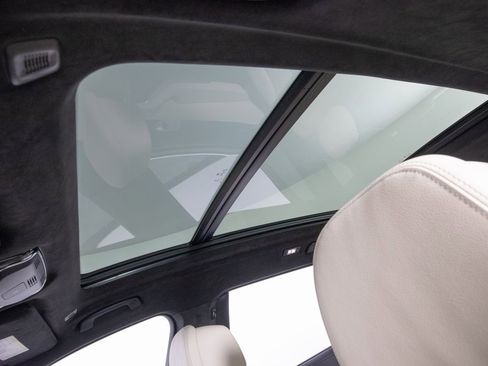 Used 2022 BMW X7 xDrive40i w/ Premium Package image 30