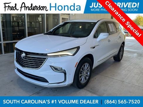Used 2024 Buick Enclave Premium image 1