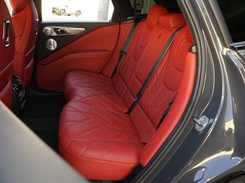 Used 2023 BMW XM image 23