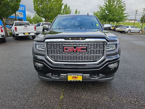 Used 2018 GMC Sierra 1500 Denali w/ Denali Ultimate Package AWD/4WD image 9