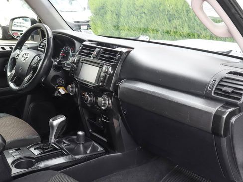 Used 2019 Toyota 4Runner TRD Off-Road AWD/4WD image 42