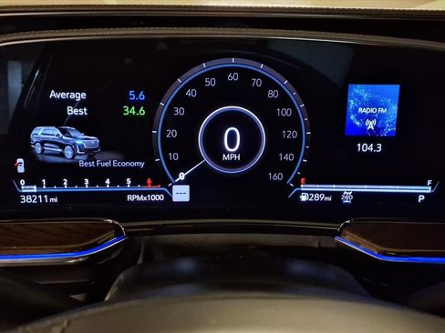 Certified 2023 Cadillac Escalade Premium Luxury Platinum image 10