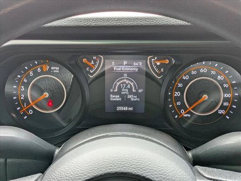 Used 2024 Jeep Gladiator Sport AWD/4WD image 12