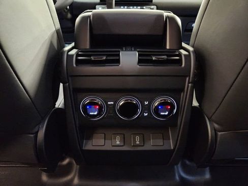 New 2026 Land Rover Defender 110 OCTA AWD/4WD image 30