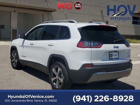 Used 2019 Jeep Cherokee Limited FWD image 6