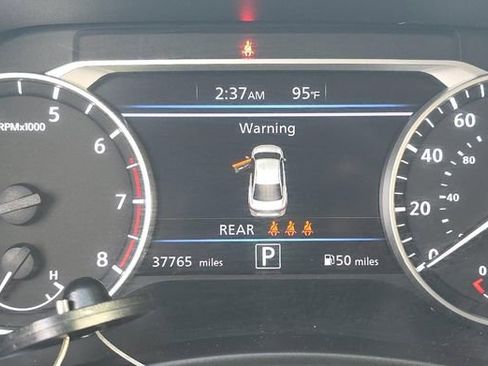 Used 2024 Nissan Sentra SV FWD image 18