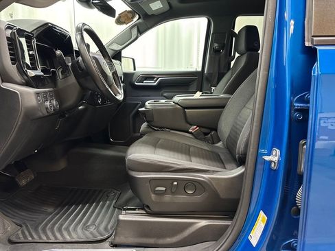 Certified 2022 Chevrolet Silverado 1500 RST image 10