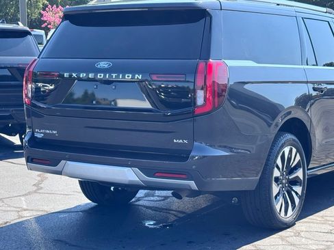 Used 2025 Ford Expedition Max Platinum w/ Driver's Package AWD/4WD image 47