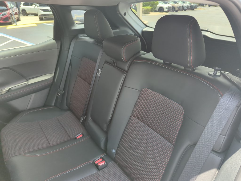 Certified 2025 Nissan Kicks SR AWD/4WD image 29
