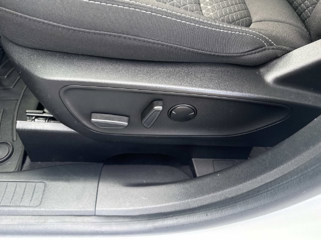 Used 2023 Ford Escape Active AWD/4WD image 27