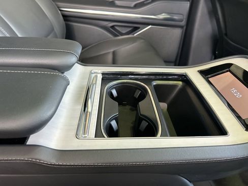 Used 2025 Lincoln Navigator Reserve w/ Jet Appearance Package image 34