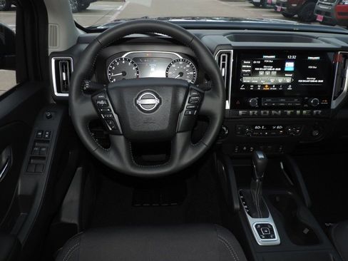 New 2026 Nissan Frontier SV w/ SV Convenience Package image 17