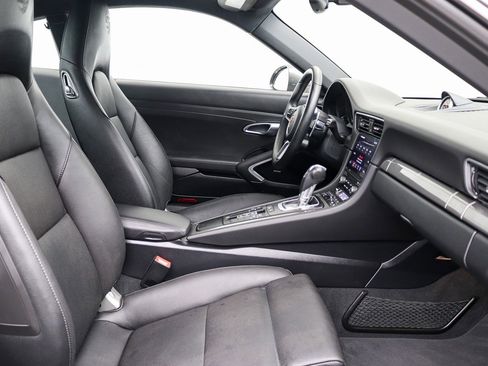 Used 2019 Porsche 911 Carrera S RWD image 16