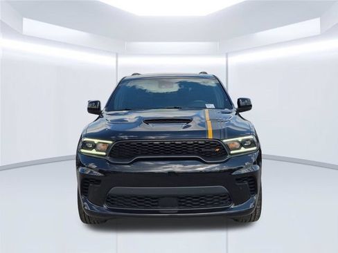 Used 2023 Dodge Durango R/T w/ Hemi Orange Plus Package RWD image 10