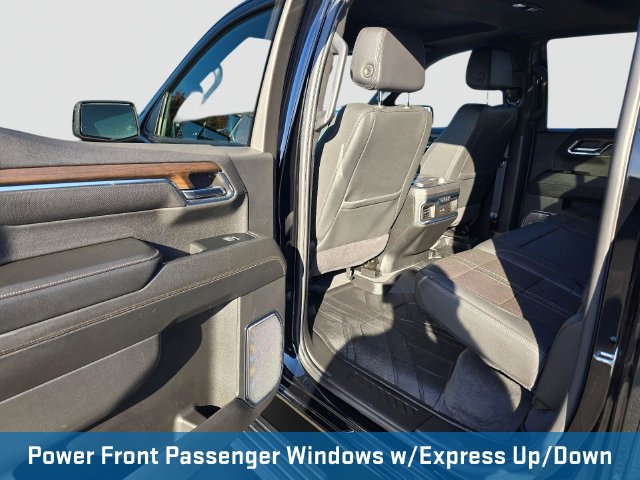 Used 2024 Chevrolet Silverado 1500 High Country w/ Midnight Edition AWD/4WD image 18