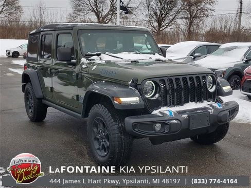 Used 2023 Jeep Wrangler Unlimited w/ Cold Weather Group image 3