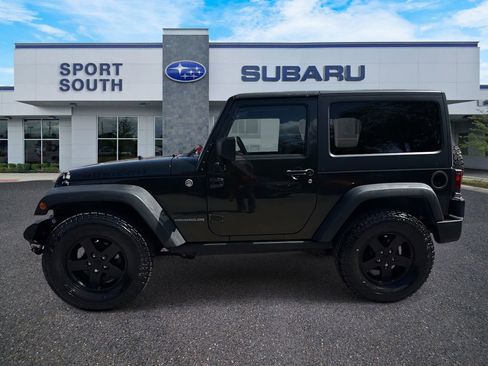 Used 2011 Jeep Wrangler Rubicon w/ Dual Top Group image 7
