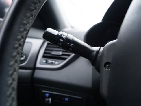 Used 2016 Hyundai Veloster Turbo image 30