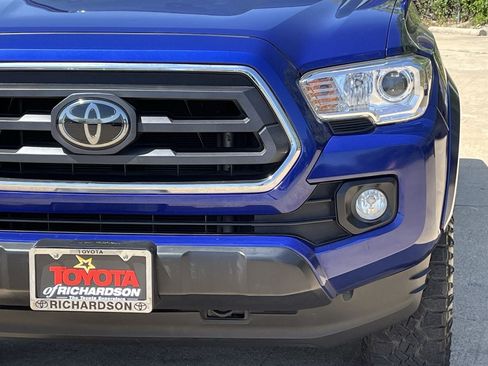 Used 2023 Toyota Tacoma SR5 RWD image 8