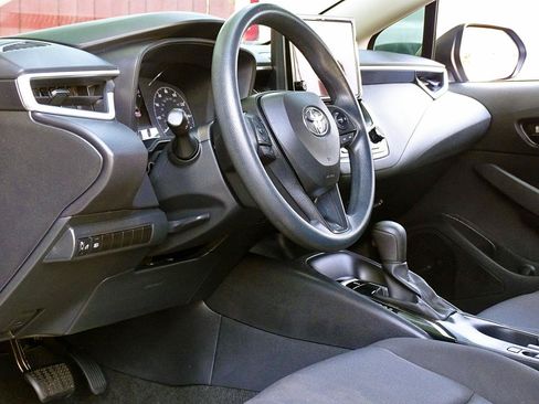 Used 2024 Toyota Corolla LE FWD image 16