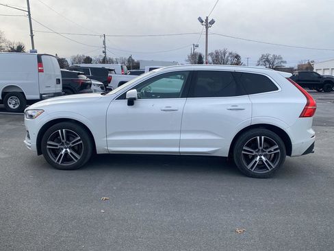 Used 2018 Volvo XC60 T6 Momentum w/ Advanced Package image 9