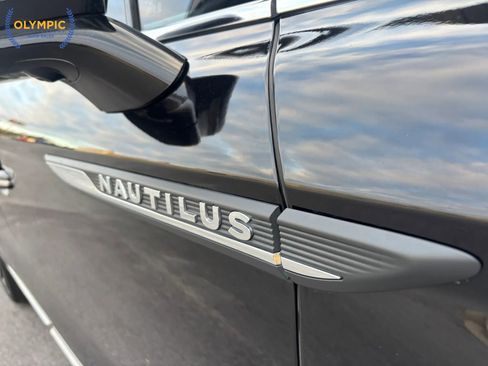 Used 2019 Lincoln Nautilus Reserve image 15