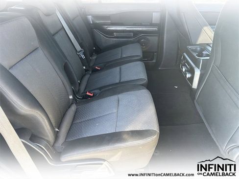 Used 2019 Ford Expedition XLT image 14