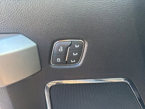 Used 2020 Ford F350 Lariat w/ Lariat Ultimate Package image 40