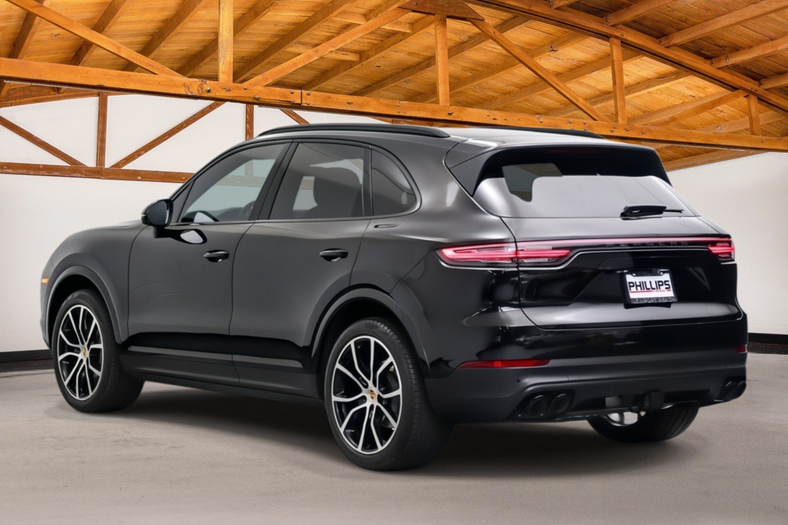Used 2022 Porsche Cayenne Platinum Edition AWD/4WD image 3