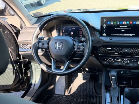 Used 2024 Honda Accord Touring image 19