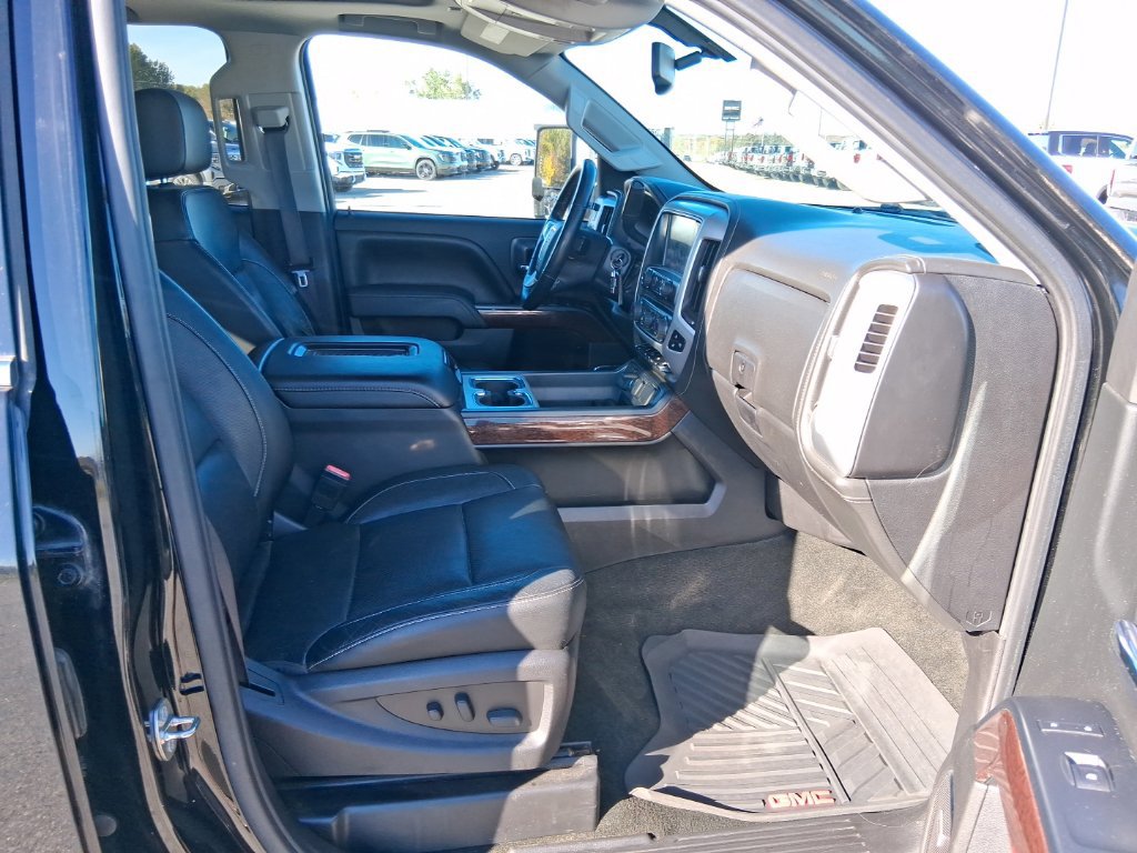 Used 2016 GMC Sierra 2500 SLT w/ Duramax Plus Package AWD/4WD image 12