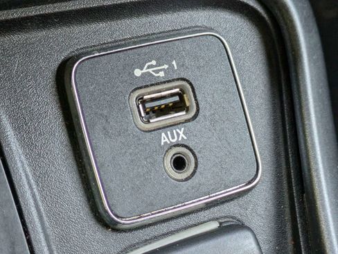 Used 2019 Jeep Compass Trailhawk image 21