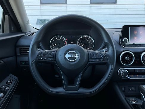 Used 2025 Nissan Sentra S image 28
