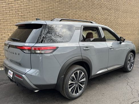 New 2026 Nissan Pathfinder Platinum AWD/4WD image 25