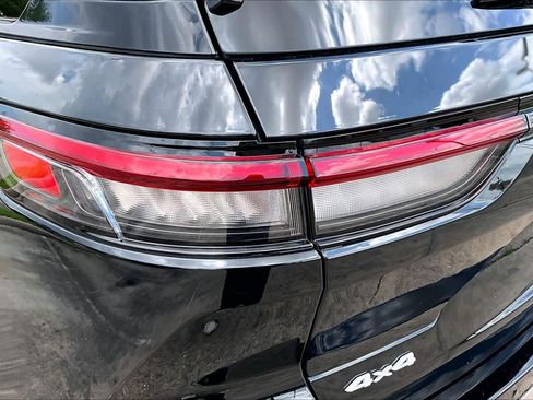 Used 2024 Jeep Grand Cherokee Overland w/ Luxury Tech Group IV image 28