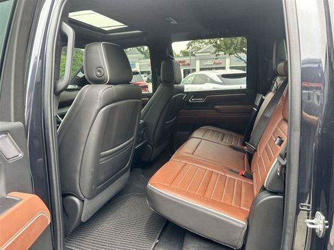 Used 2025 GMC Sierra 3500 Denali Ultimate AWD/4WD image 25