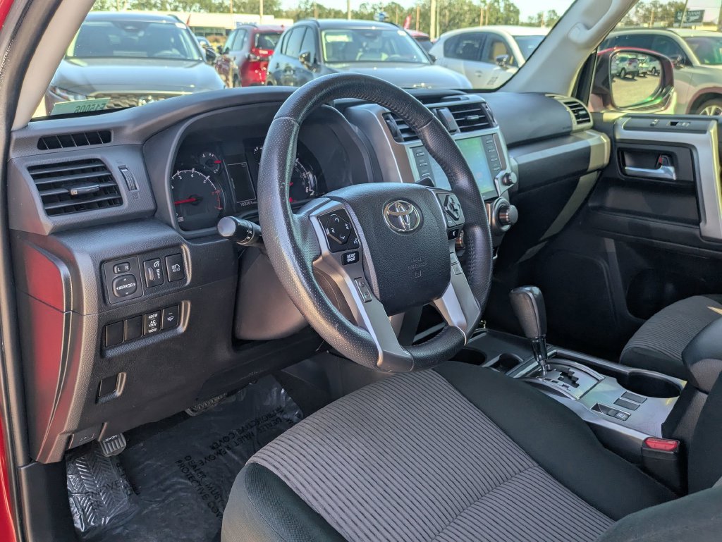 Used 2022 Toyota 4Runner SR5 RWD image 33