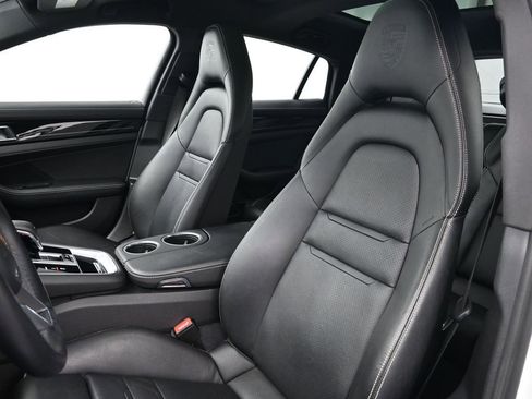 Certified 2020 Porsche Panamera Edition image 5