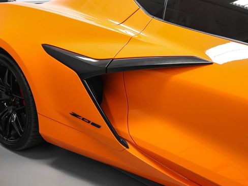 Used 2024 Chevrolet Corvette Z06 w/ Stealth Interior Trim Package RWD image 30