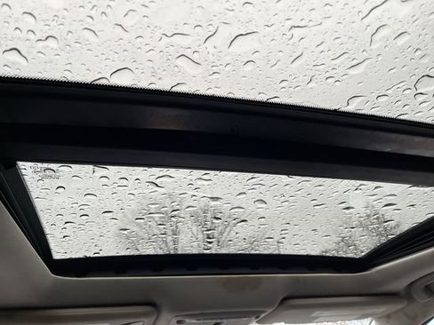 Used 2015 Nissan Rogue SL w/ SL Premium Package image 18