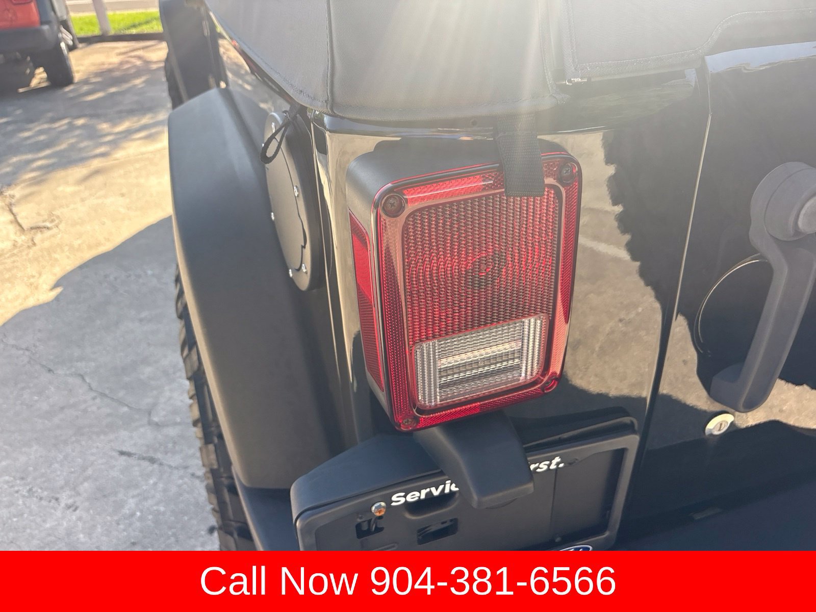 Used 2015 Jeep Wrangler Sport AWD/4WD image 10