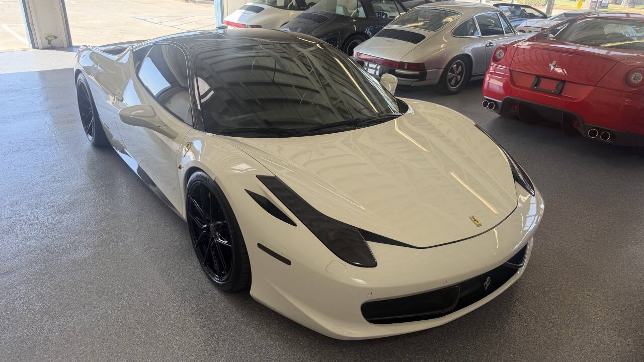 Used 2012 Ferrari 458 Italia Coupe RWD image 4