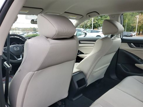 Used 2020 Honda Accord LX image 10