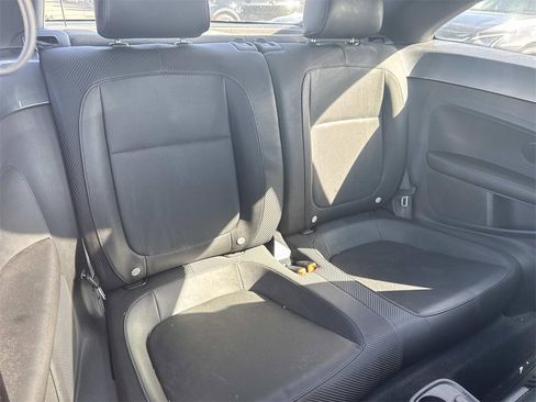 Used 2012 Volkswagen Beetle 2.5 image 17